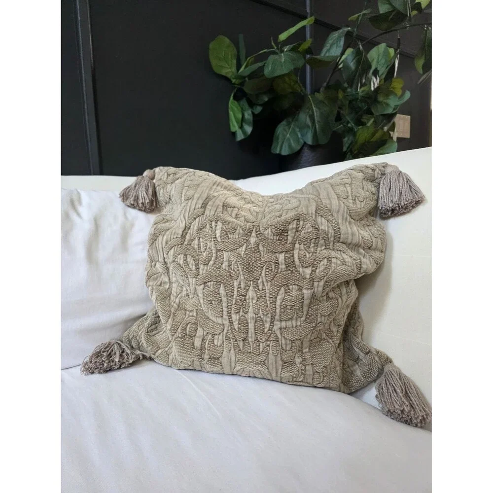 Pottery Barn Taupe 3D Texture Tassels Accent Pillow Cover 21x22 Linen Blend